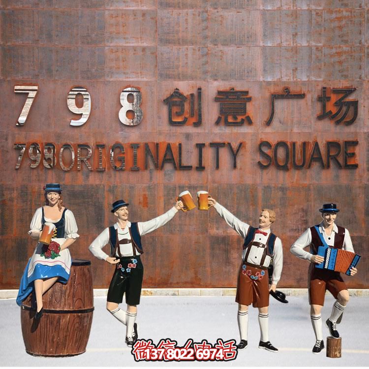 玻璃鋼雕塑——點綴廣場景觀，塑造優(yōu)雅人物卡通