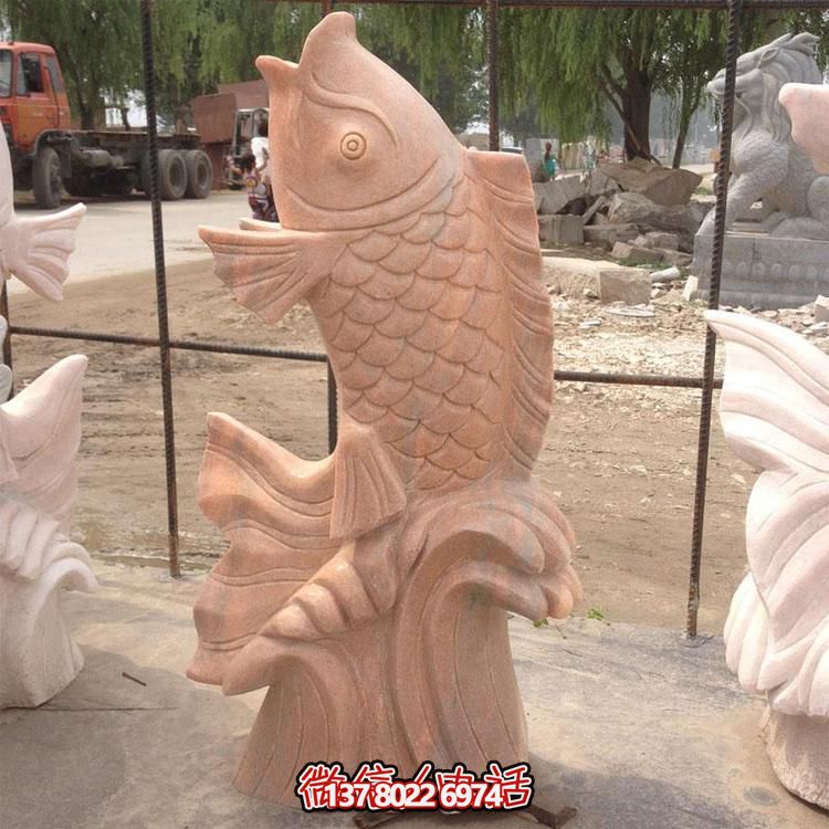 紅色晚霞，浪漫水景——精美石雕噴泉鯉魚