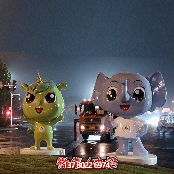 玻璃鋼吉祥物雕塑，為廣場(chǎng)和草地添彩