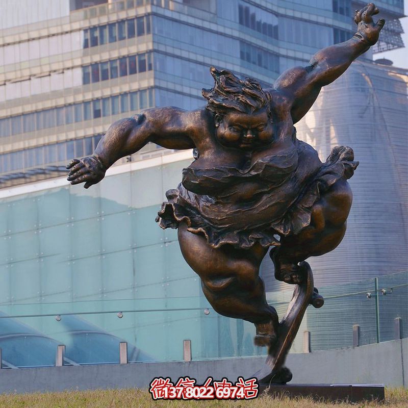 玻璃鋼雕塑滑板車，為城市公園和廣場(chǎng)帶來(lái)活力