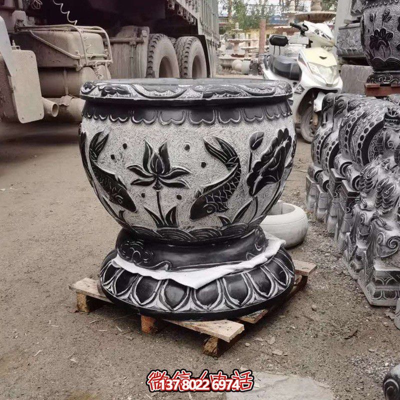 雅致雙魚石雕花盆，為您的庭院增添藝術(shù)氣息