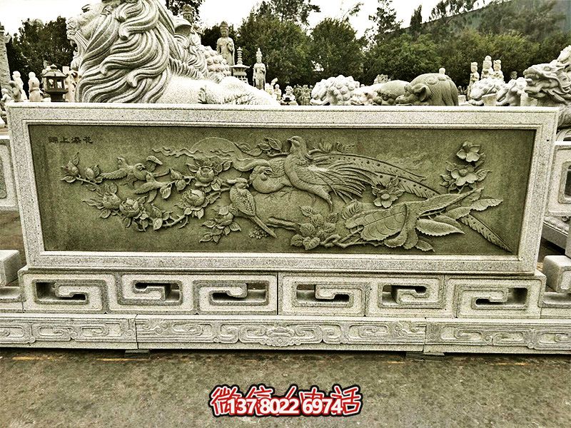 大理石綠浮雕欄桿，為景區(qū)裝飾錦上添花