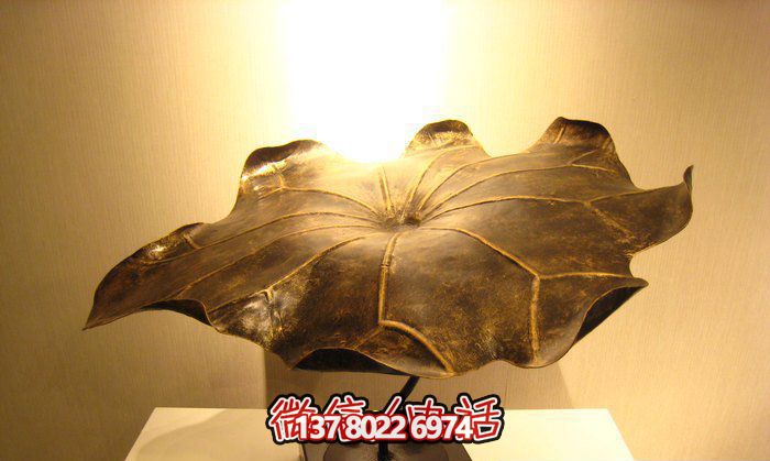 精美銅雕荷葉雕塑，添彩廣場(chǎng)環(huán)境