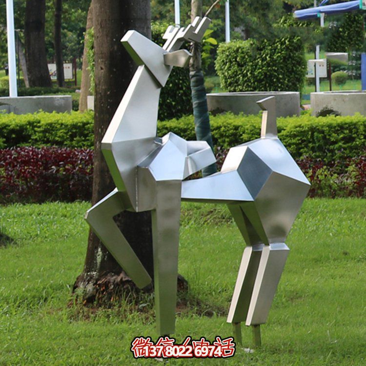 不銹鋼幾何切面鹿雕塑，優(yōu)雅動物景觀擺件