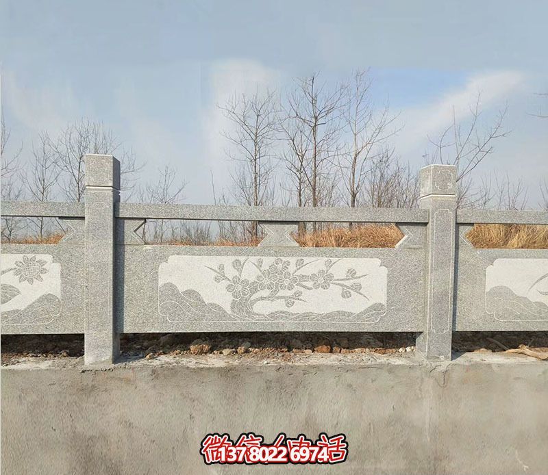 給鄉(xiāng)村道路帶來(lái)裝飾感的大理石欄桿 給鄉(xiāng)村道路帶來(lái)裝飾感的大理石欄桿