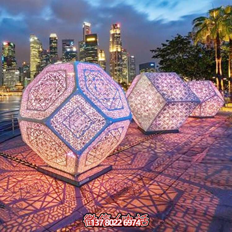 創(chuàng)意不銹鋼鏤空景觀雕塑，添彩美化戶外廣場(chǎng)