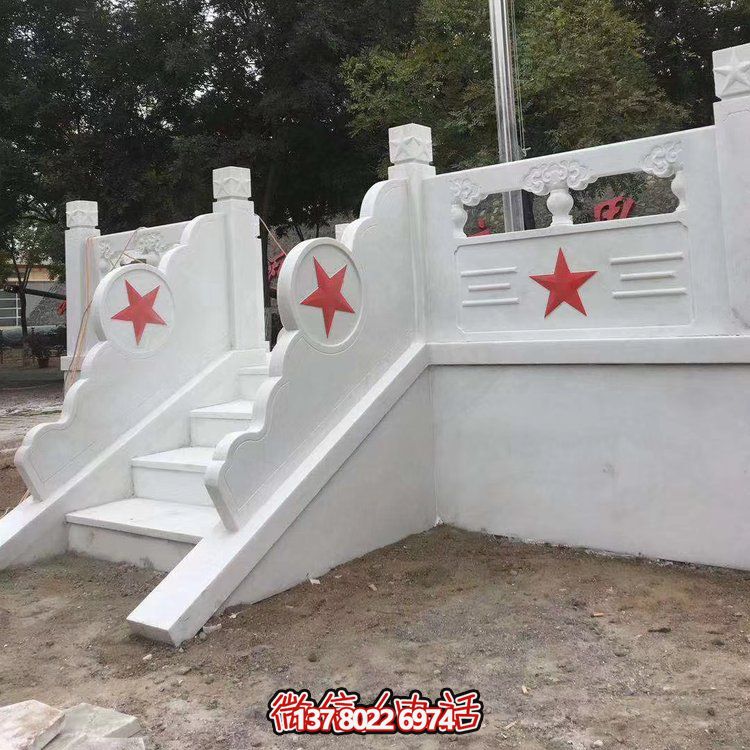 石欄桿護(hù)欄系統(tǒng)，為大理學(xué)校、政府及單位提供安全升旗臺