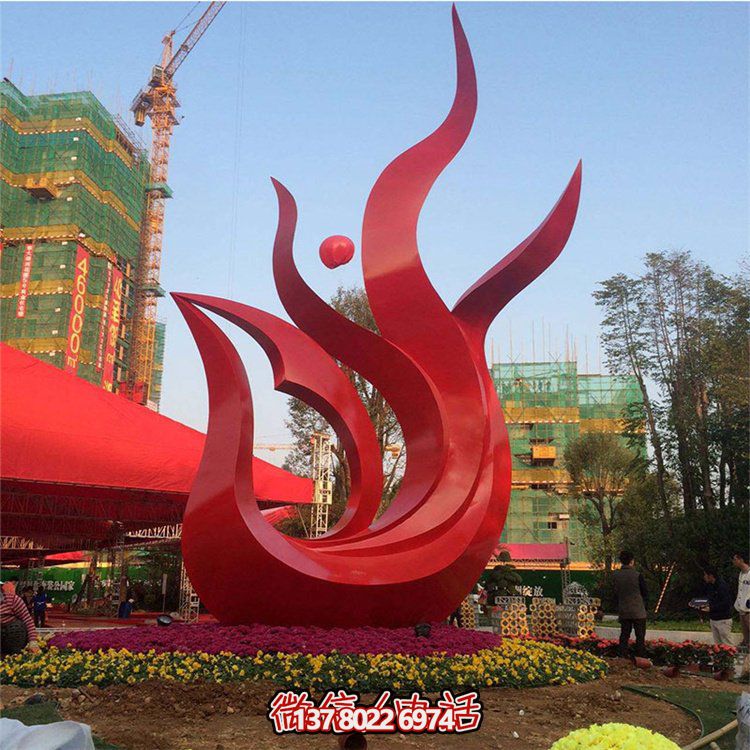 精美不銹鋼鳳凰雕塑，點綴精致小區(qū)、別墅環(huán)境