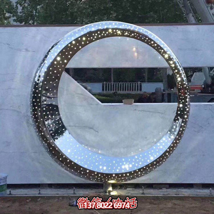 不銹鋼海豚景觀雕塑，提升酒店會(huì)所的抽象圓環(huán)氛圍