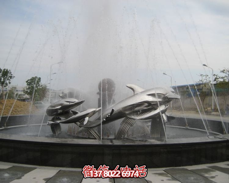 不銹鋼海豚雕塑，裝飾現(xiàn)代廣場(chǎng)的水景