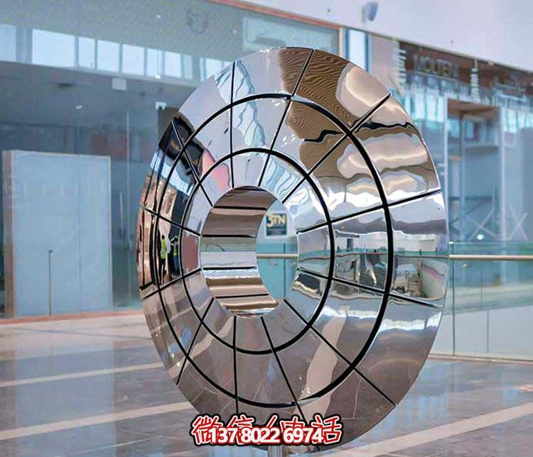 不銹鋼雕塑傘狀圓環(huán)，創(chuàng)意裝點(diǎn)商廈鏡面