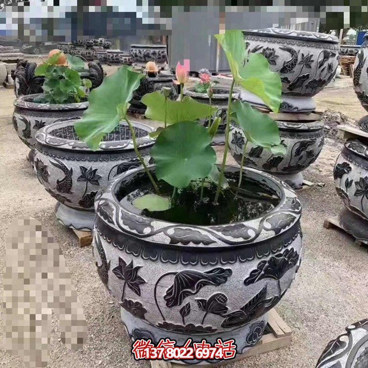 經(jīng)典荷花石雕浮雕圓形水缸，裝點(diǎn)您的庭院