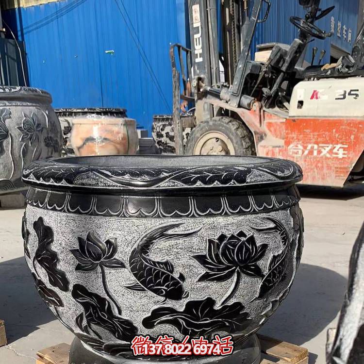 精美荷花浮雕缸，融合經(jīng)典元素，打造清新安靜空間