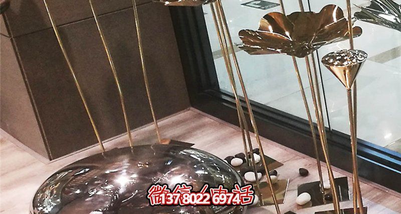 室內(nèi)裝飾蓮蓬雕塑，用不銹鋼鵝卵石點綴