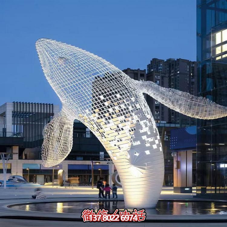 精美的大型不銹鋼網(wǎng)格鯨魚(yú)雕塑，綴點(diǎn)你的戶外空間