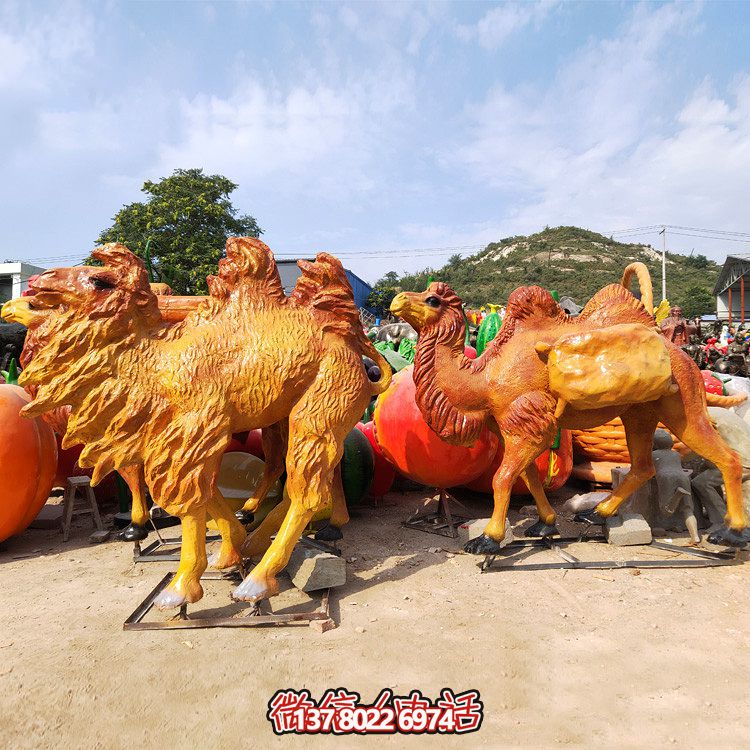 玻璃鋼駱駝雕塑，高端噴漆裝飾公園街道