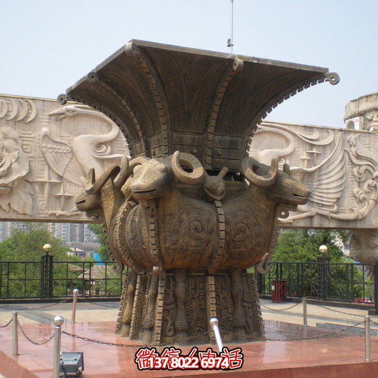 方尊銅香爐雕塑，讓景區(qū)廣場(chǎng)更加精彩