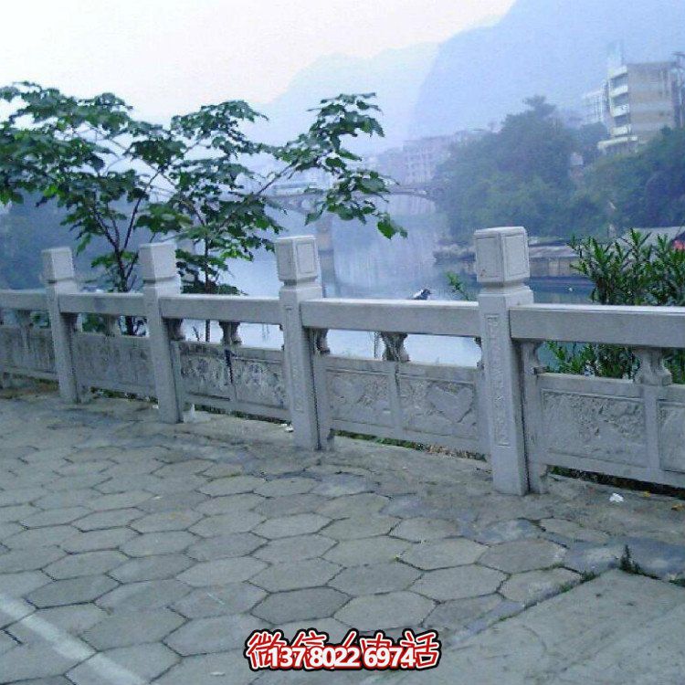 品質(zhì)精良的大理石欄桿、欄板及雕塑，締造美麗景觀