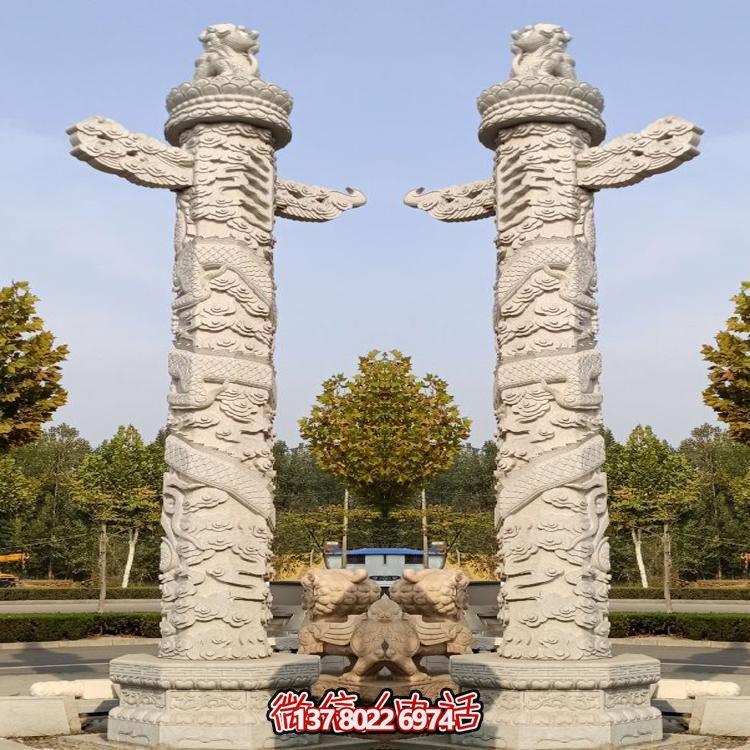 精美大理石手工雕刻龍紋華表雕塑，點(diǎn)綴廣場美景