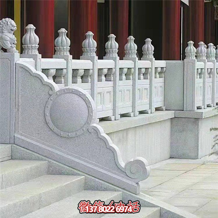 精美石雕欄桿欄板，點(diǎn)綴景區(qū)景點(diǎn)，增添園林雕塑之美