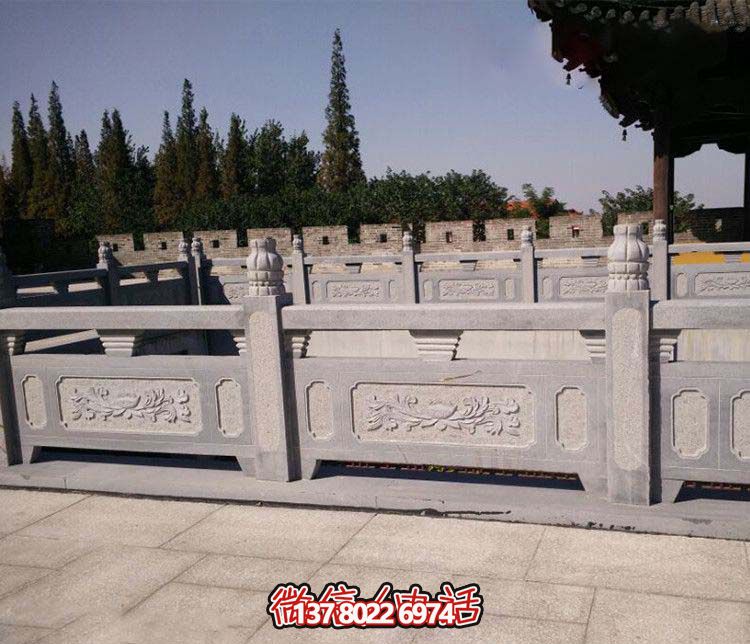 精美青石雕刻欄桿，為您的景區(qū)水池添彩