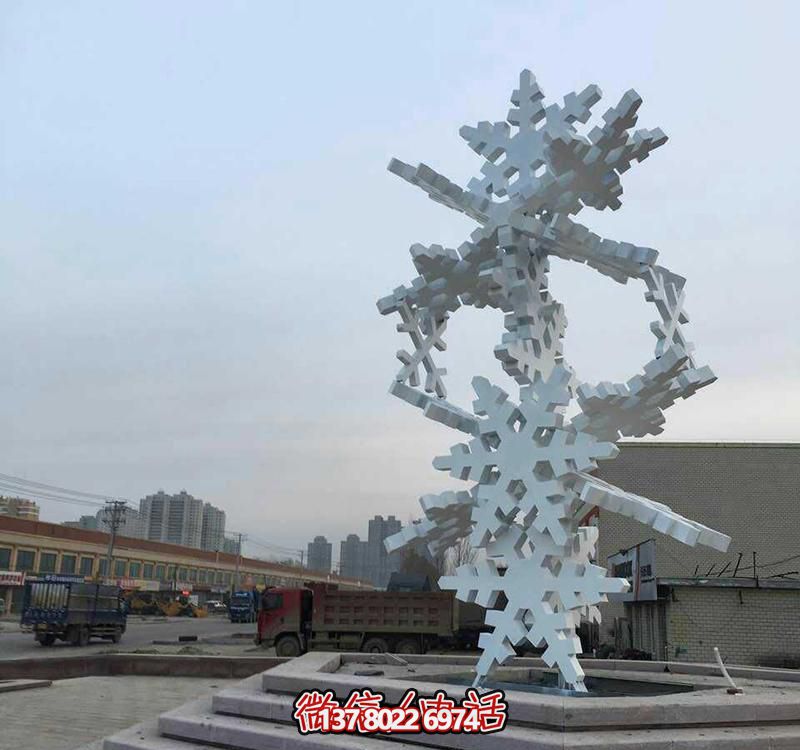 現(xiàn)代不銹鋼雕塑景觀樹，點(diǎn)亮城市花園
