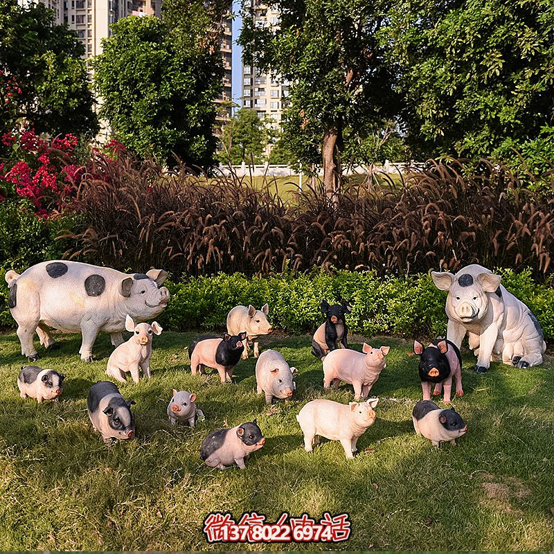 玻璃鋼豬雕塑，擺放一群，裝點動物園