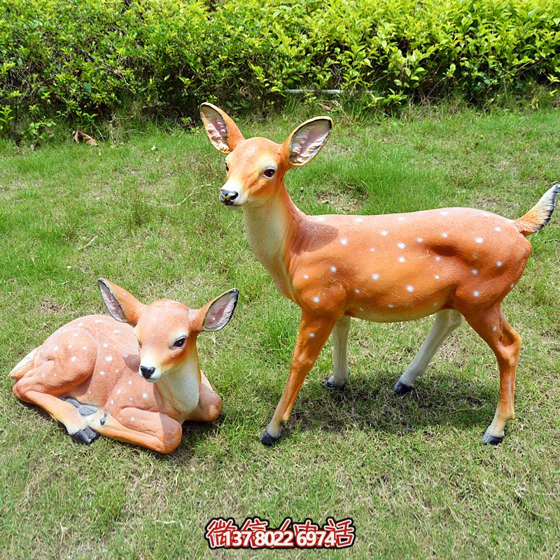 公園草坪創(chuàng)意玻璃鋼彩繪仿真動物鹿雕塑 公園草坪創(chuàng)意玻璃鋼彩繪仿真動物鹿雕塑