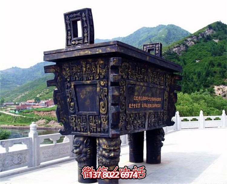 景區(qū)寺廟戶(hù)外擺放大型鑄鐵長(zhǎng)形鼎香爐